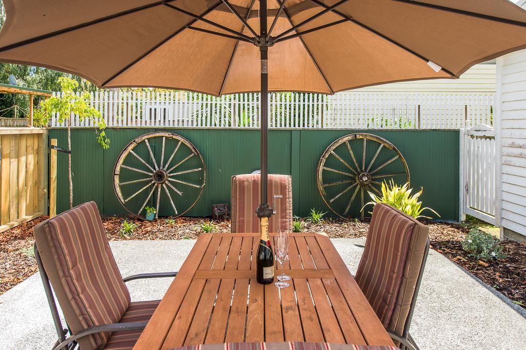 Charmae Guest House Whanganui Buitenkant foto