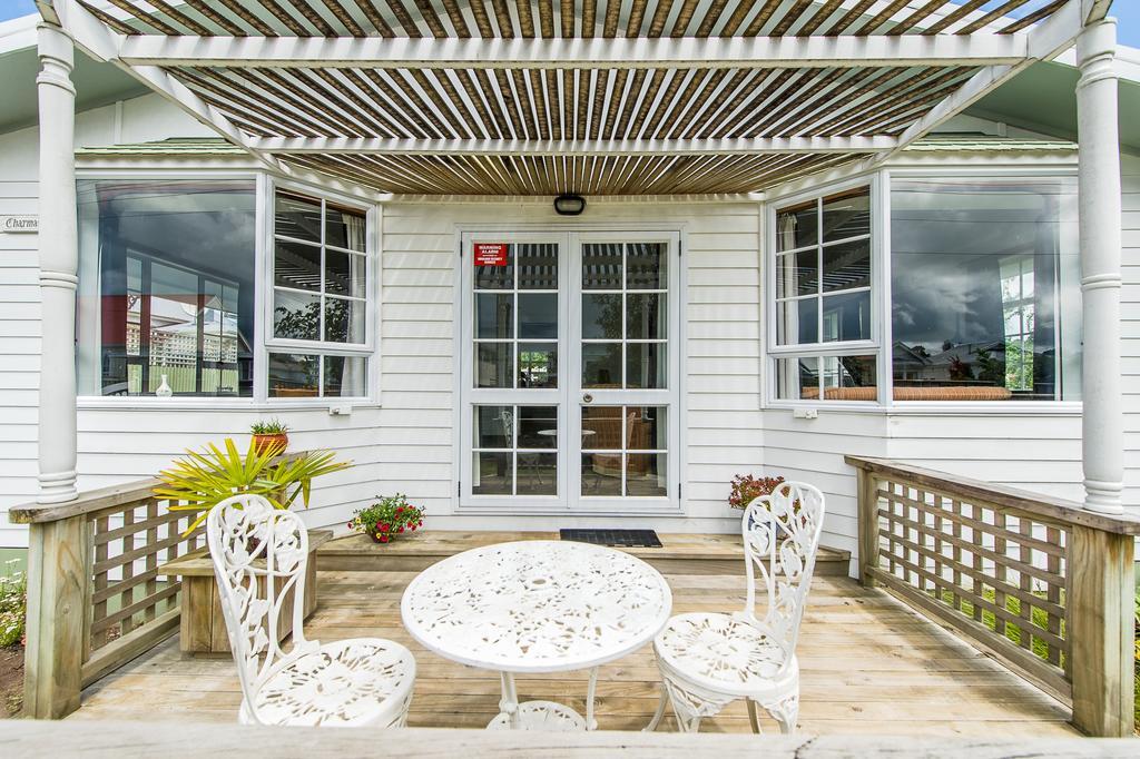 Charmae Guest House Whanganui Buitenkant foto